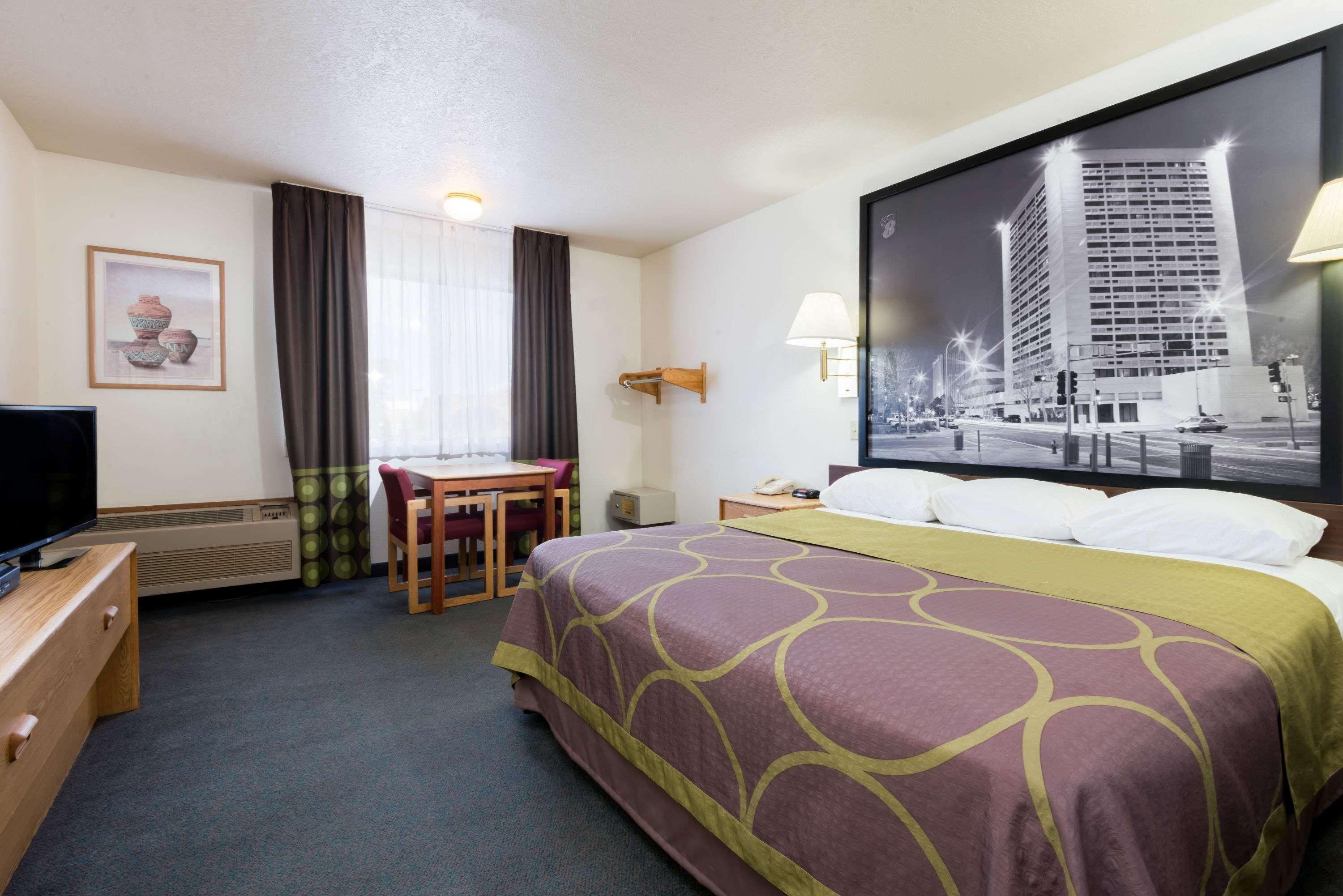 Super 8 By Wyndham Bernalillo Ξενοδοχείο Εξωτερικό φωτογραφία